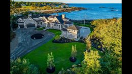 Serene-Waterfront-Home-in-York-Maine-Sothebys-International-Realty